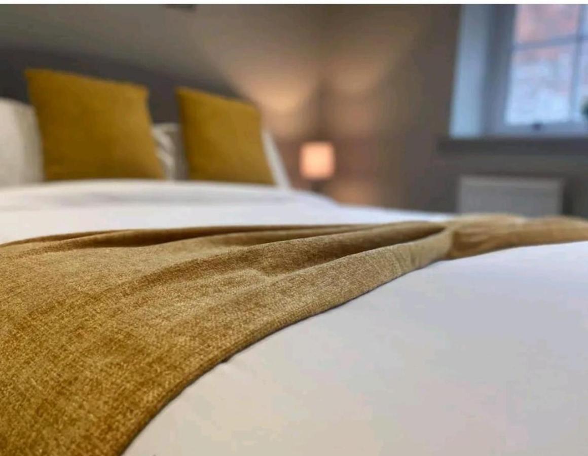 Exquisite Cosy 2-Bed Apartment In Salford 맨체스터 외부 사진